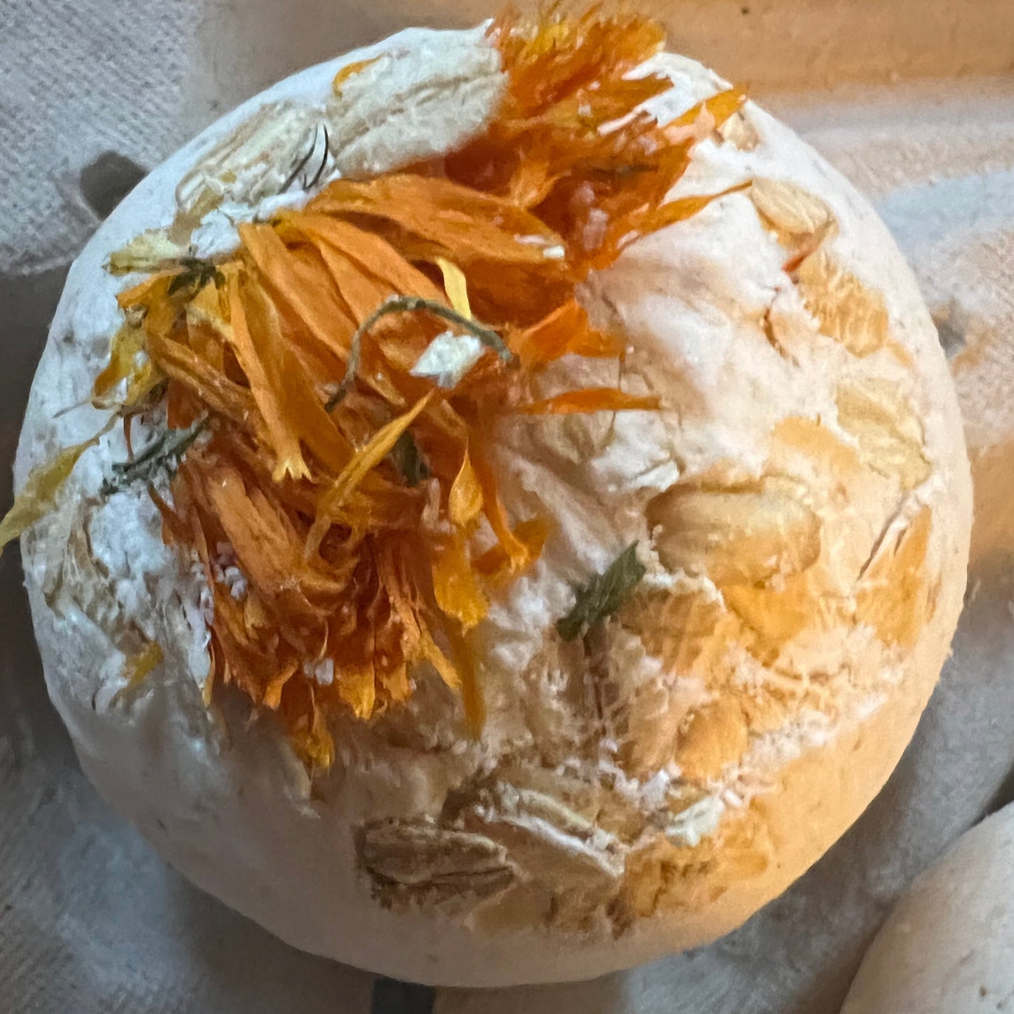 Golden Milk & Honey Bath Bomb